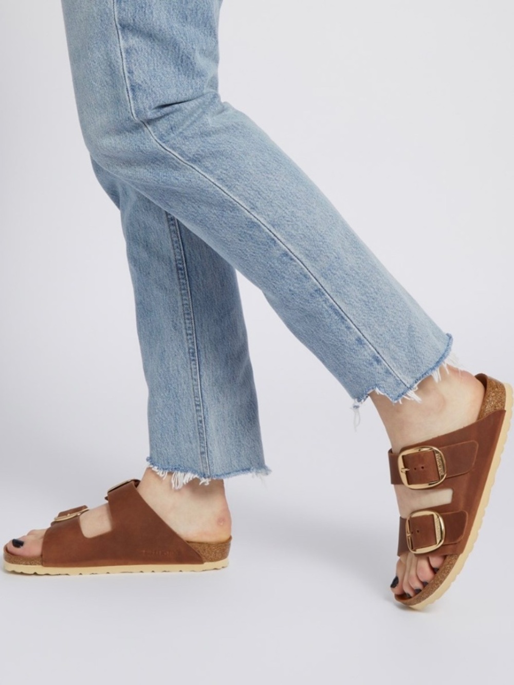 New Women’s Arizona Big Buckle Sandals Cognac size 36